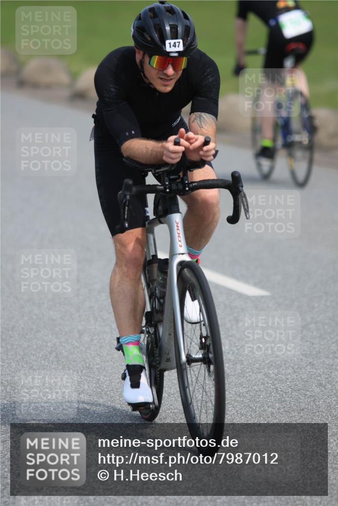 15.06.2025 - 27. Vierlanden-Triathlon H.Heesch http://msf.ph/oto/7987012 15.06.2025 11:15:43 Radfahren 65, 147, 531, 670, 729, 779 meine-sportfotos.de