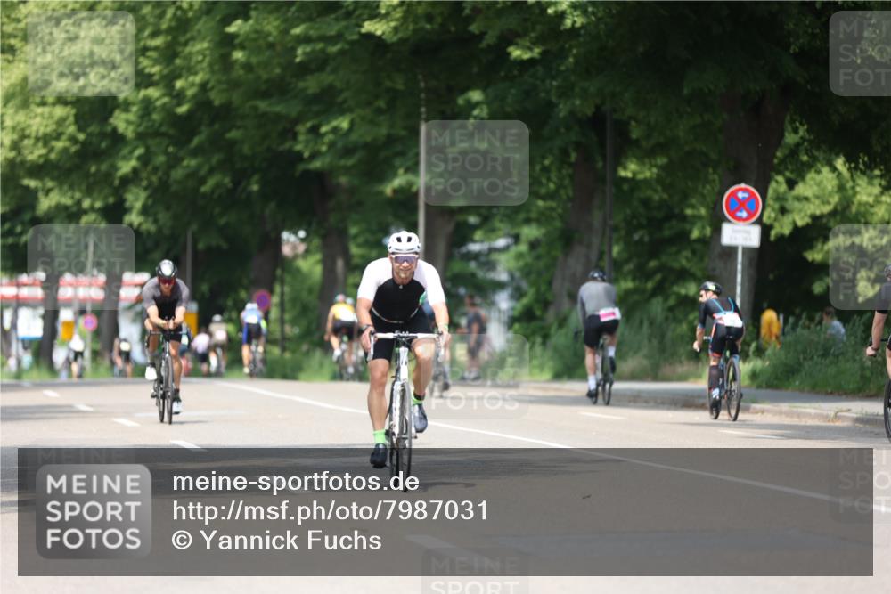 15.06.2025 - 7 Türme Triathlon Yannick Fuchs http://msf.ph/oto/7987031 15.06.2025 12:58:09 Radfahren 558, 1045 meine-sportfotos.de