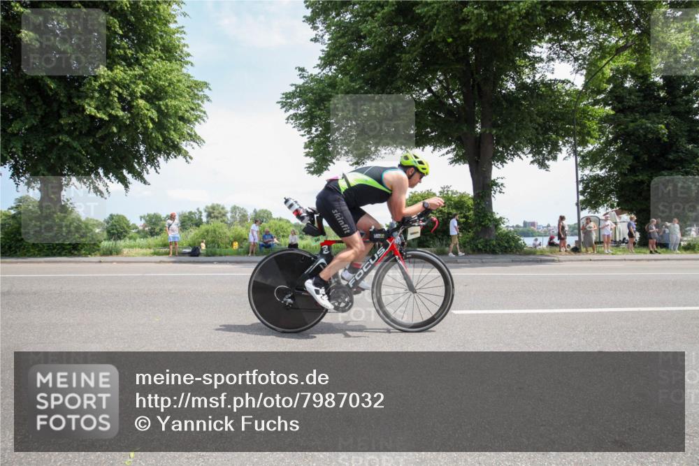 15.06.2025 - 7 Türme Triathlon Yannick Fuchs http://msf.ph/oto/7987032 15.06.2025 12:38:26 Radfahren 212, 295, 526, 532 meine-sportfotos.de