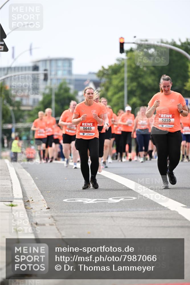 15.06.2025 - REWE Women's Run Dr. Thomas Lammeyer http://msf.ph/oto/7987066 15.06.2025 10:48:03 Laufen 5645, 5235 meine-sportfotos.de