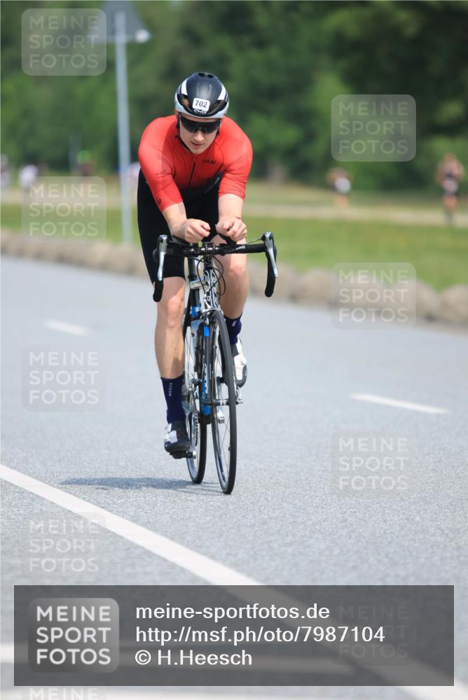 21.06.2025 - 27. Vierlanden-Triathlon H.Heesch http://msf.ph/oto/7987104 15.06.2025 11:36:13 Radfahren 651, 702, 725, 764 meine-sportfotos.de