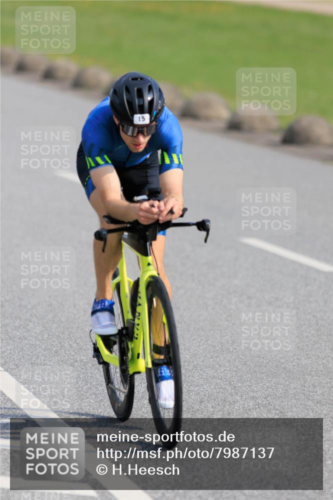 15.06.2025 - 27. Vierlanden-Triathlon H.Heesch http://msf.ph/oto/7987137 15.06.2025 09:08:54 Radfahren 15, 87 meine-sportfotos.de