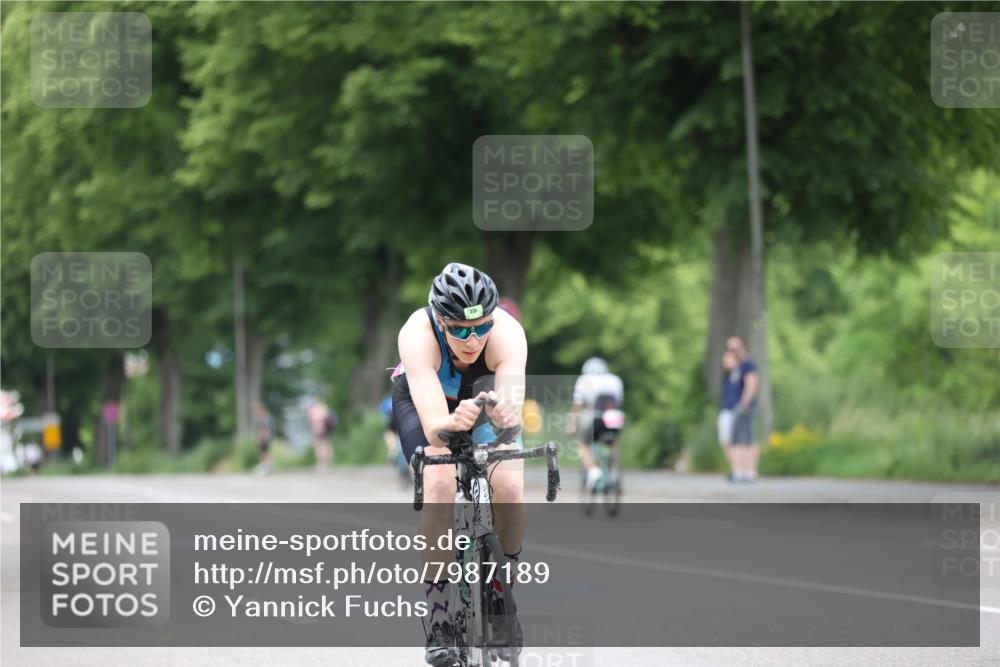 15.06.2025 - 7 Türme Triathlon Yannick Fuchs http://msf.ph/oto/7987189 15.06.2025 11:42:27 Radfahren 233, 236 meine-sportfotos.de
