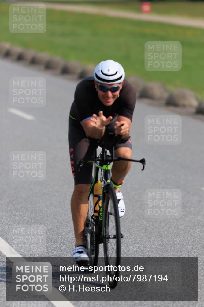 15.06.2025 - 27. Vierlanden-Triathlon H.Heesch http://msf.ph/oto/7987194 15.06.2025 09:09:48 Radfahren 6 meine-sportfotos.de