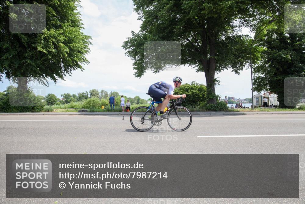 15.06.2025 - 7 Türme Triathlon Yannick Fuchs http://msf.ph/oto/7987214 15.06.2025 12:43:11 Radfahren 392, 590 meine-sportfotos.de