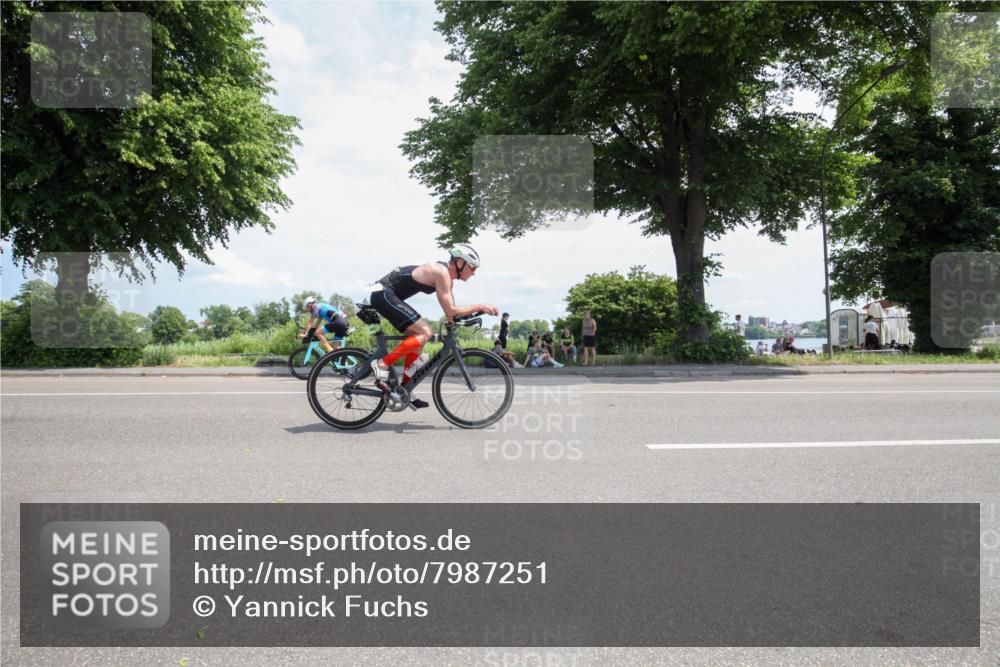 15.06.2025 - 7 Türme Triathlon Yannick Fuchs http://msf.ph/oto/7987251 15.06.2025 12:43:57 Radfahren 233, 263, 356, 561 meine-sportfotos.de