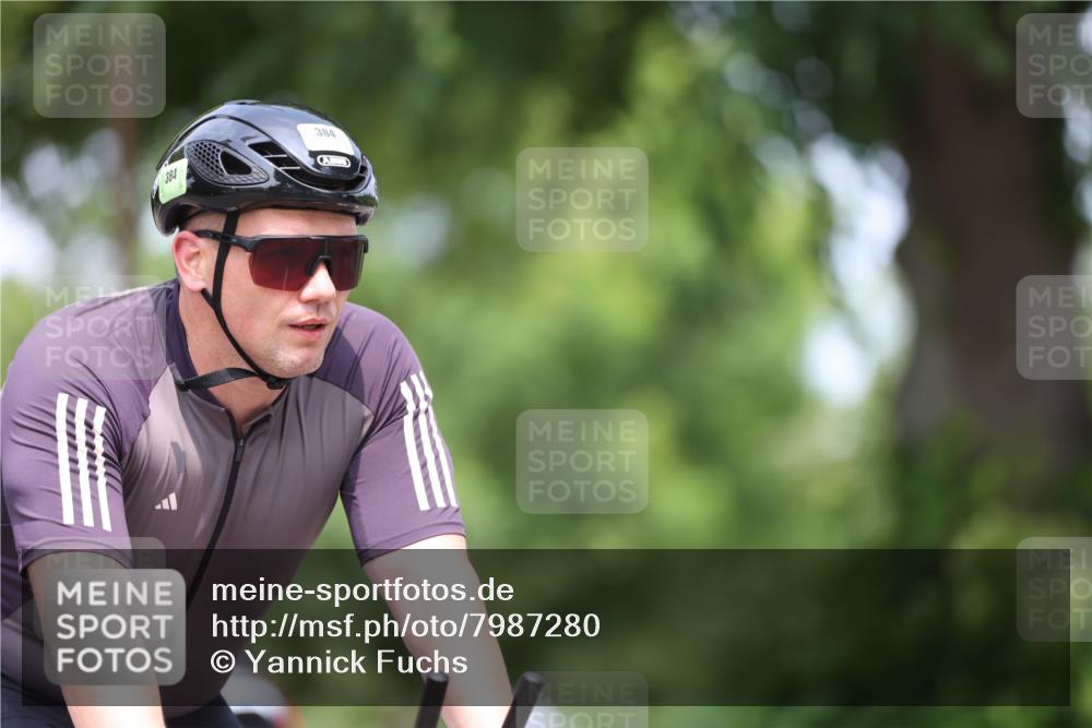 15.06.2025 - 7 Türme Triathlon Yannick Fuchs http://msf.ph/oto/7987280 15.06.2025 12:58:27 Radfahren 367, 384, 386, 438, 585, 762, 769, 772, 881 meine-sportfotos.de