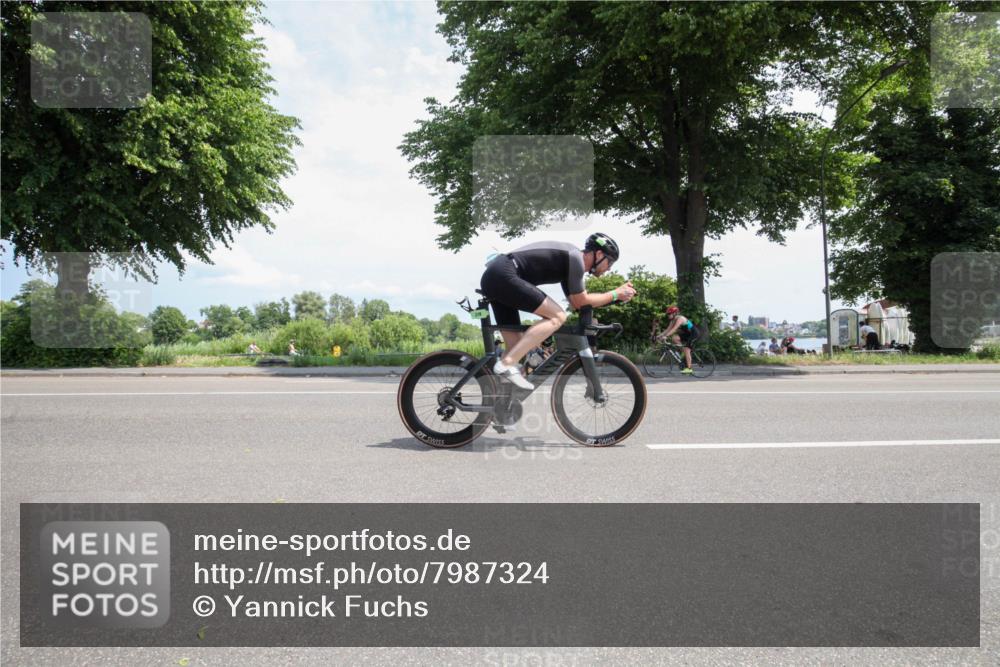 15.06.2025 - 7 Türme Triathlon Yannick Fuchs http://msf.ph/oto/7987324 15.06.2025 12:44:24 Radfahren 219, 306 meine-sportfotos.de