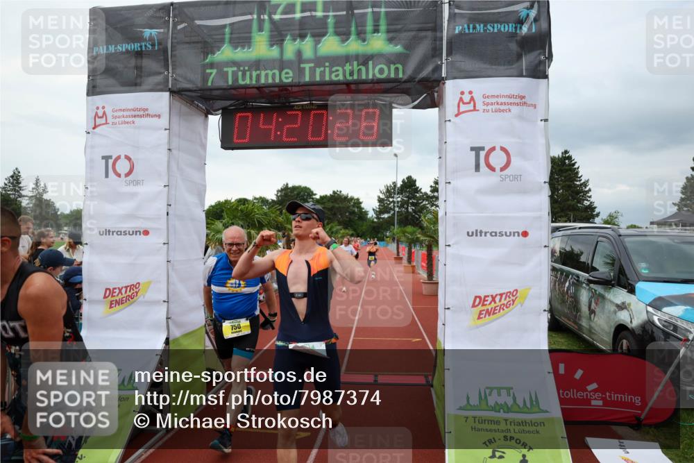 15.06.2025 - 7 Türme Triathlon Michael Strokosch http://msf.ph/oto/7987374 15.06.2025 14:20:28 Ziel 435, 515, 680, 750, 756, 858, 891, 1041, 1174 meine-sportfotos.de