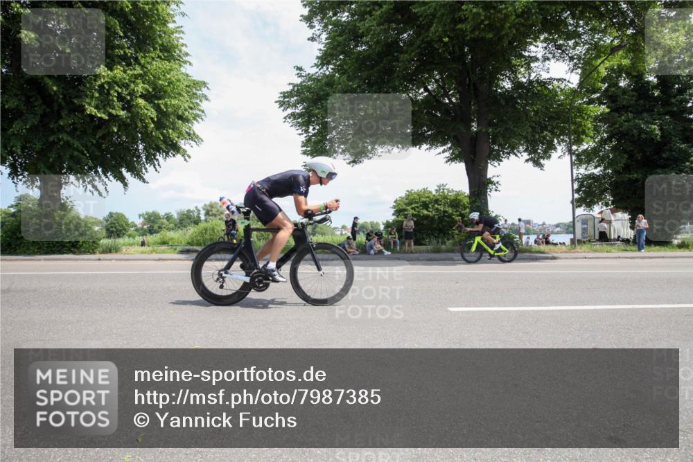 15.06.2025 - 7 Türme Triathlon Yannick Fuchs http://msf.ph/oto/7987385 15.06.2025 12:45:54 Radfahren 291 meine-sportfotos.de