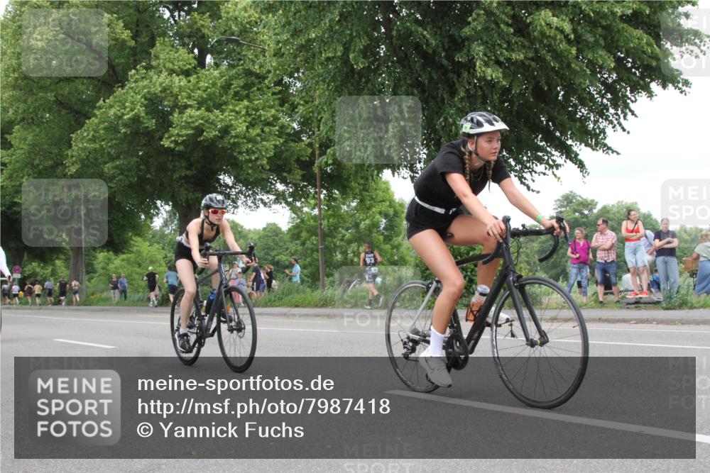 15.06.2025 - 7 Türme Triathlon Yannick Fuchs http://msf.ph/oto/7987418 15.06.2025 13:56:58 Radfahren  meine-sportfotos.de