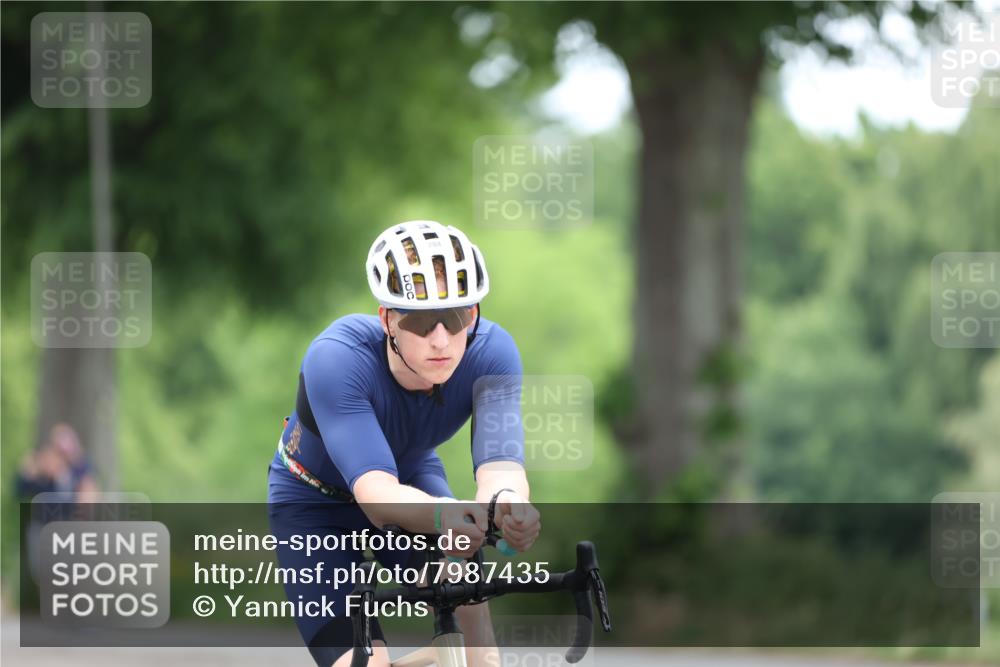 15.06.2025 - 7 Türme Triathlon Yannick Fuchs http://msf.ph/oto/7987435 15.06.2025 11:42:38 Radfahren 204, 209, 278 meine-sportfotos.de
