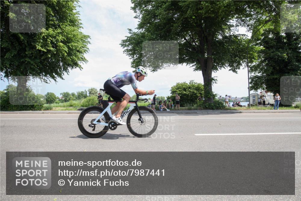 15.06.2025 - 7 Türme Triathlon Yannick Fuchs http://msf.ph/oto/7987441 15.06.2025 12:46:33 Radfahren 240, 317, 504, 605, 609 meine-sportfotos.de