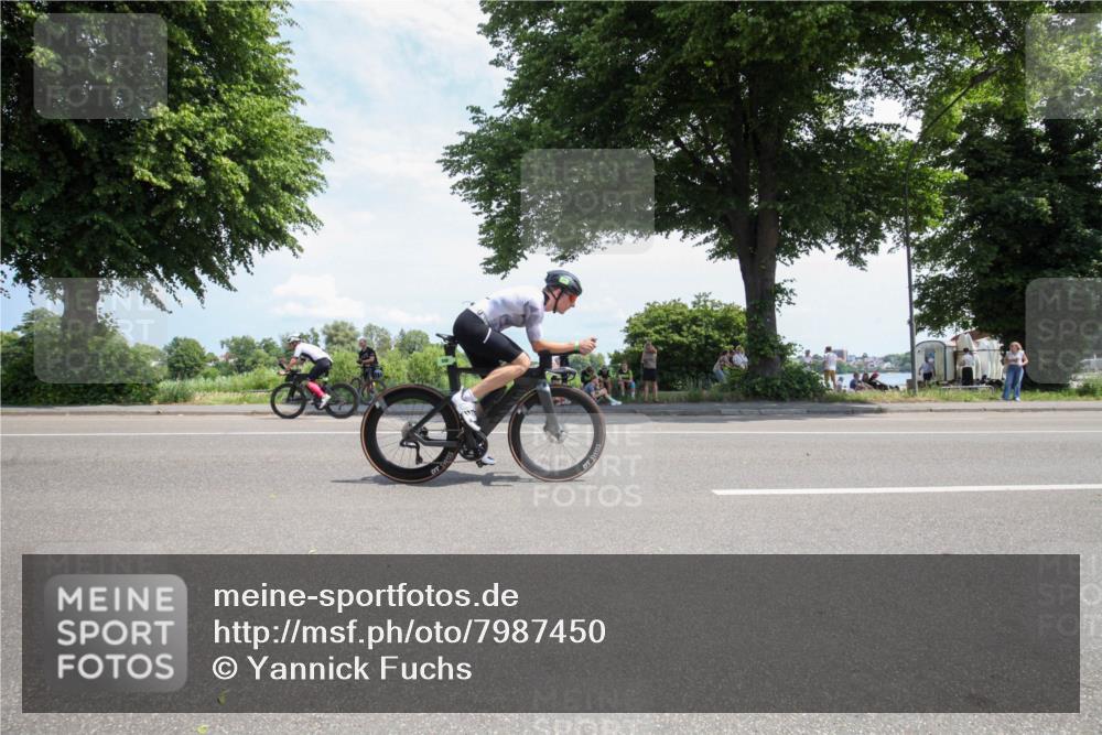 15.06.2025 - 7 Türme Triathlon Yannick Fuchs http://msf.ph/oto/7987450 15.06.2025 12:46:35 Radfahren 240, 317, 605, 609 meine-sportfotos.de