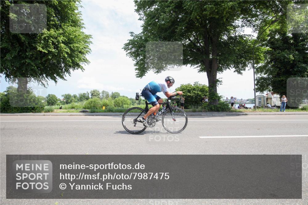 15.06.2025 - 7 Türme Triathlon Yannick Fuchs http://msf.ph/oto/7987475 15.06.2025 12:46:47 Radfahren 490, 496, 543 meine-sportfotos.de