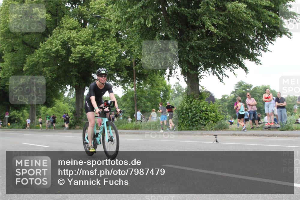 15.06.2025 - 7 Türme Triathlon Yannick Fuchs http://msf.ph/oto/7987479 15.06.2025 13:57:17 Radfahren  meine-sportfotos.de