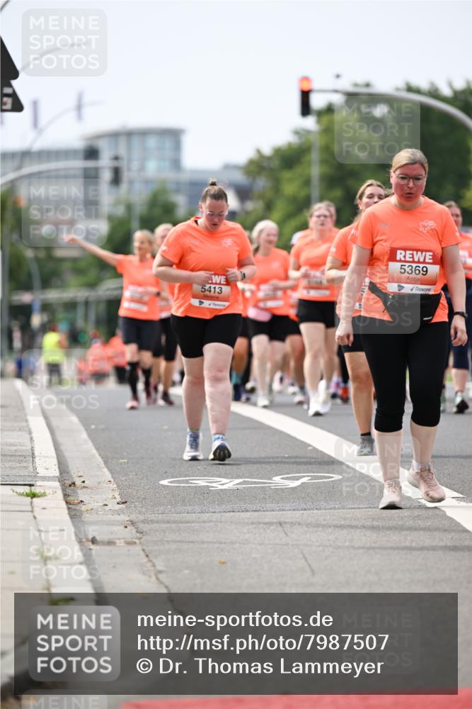 15.06.2025 - REWE Women's Run Dr. Thomas Lammeyer http://msf.ph/oto/7987507 15.06.2025 10:48:11 Laufen 5413, 5369 meine-sportfotos.de