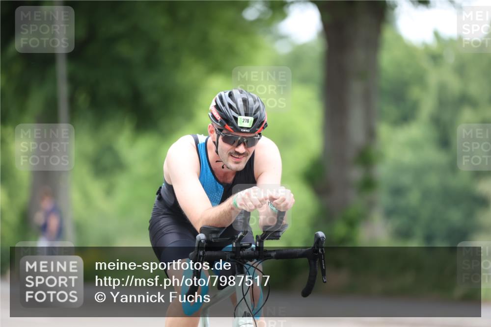 15.06.2025 - 7 Türme Triathlon Yannick Fuchs http://msf.ph/oto/7987517 15.06.2025 11:42:40 Radfahren 204, 209, 278, 341 meine-sportfotos.de