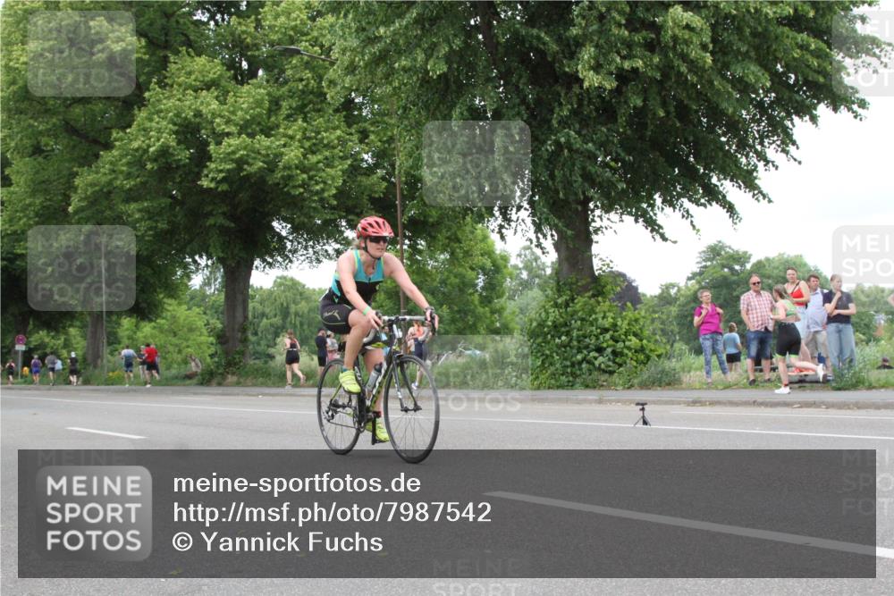 15.06.2025 - 7 Türme Triathlon Yannick Fuchs http://msf.ph/oto/7987542 15.06.2025 13:57:52 Radfahren  meine-sportfotos.de