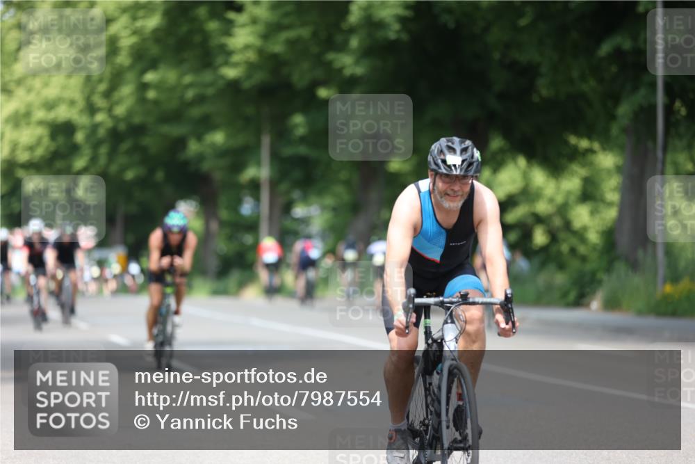 15.06.2025 - 7 Türme Triathlon Yannick Fuchs http://msf.ph/oto/7987554 15.06.2025 12:58:47 Radfahren 402, 527, 665, 681, 701, 707, 719, 740, 1182 meine-sportfotos.de