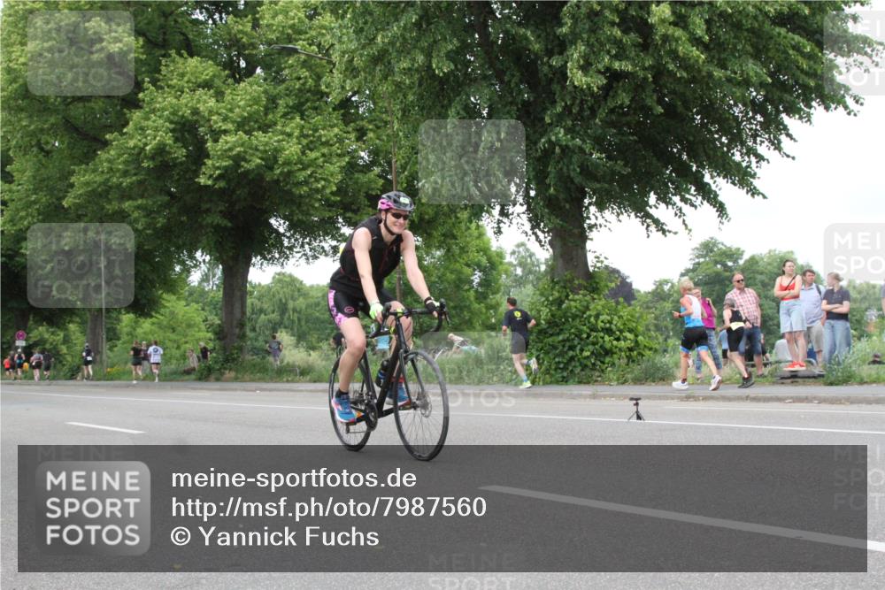 15.06.2025 - 7 Türme Triathlon Yannick Fuchs http://msf.ph/oto/7987560 15.06.2025 13:58:18 Radfahren  meine-sportfotos.de