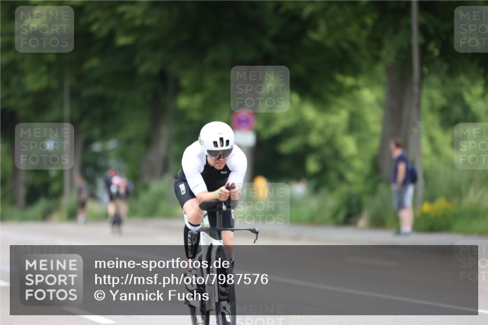 15.06.2025 - 7 Türme Triathlon Yannick Fuchs http://msf.ph/oto/7987576 15.06.2025 11:42:46 Radfahren 341 meine-sportfotos.de