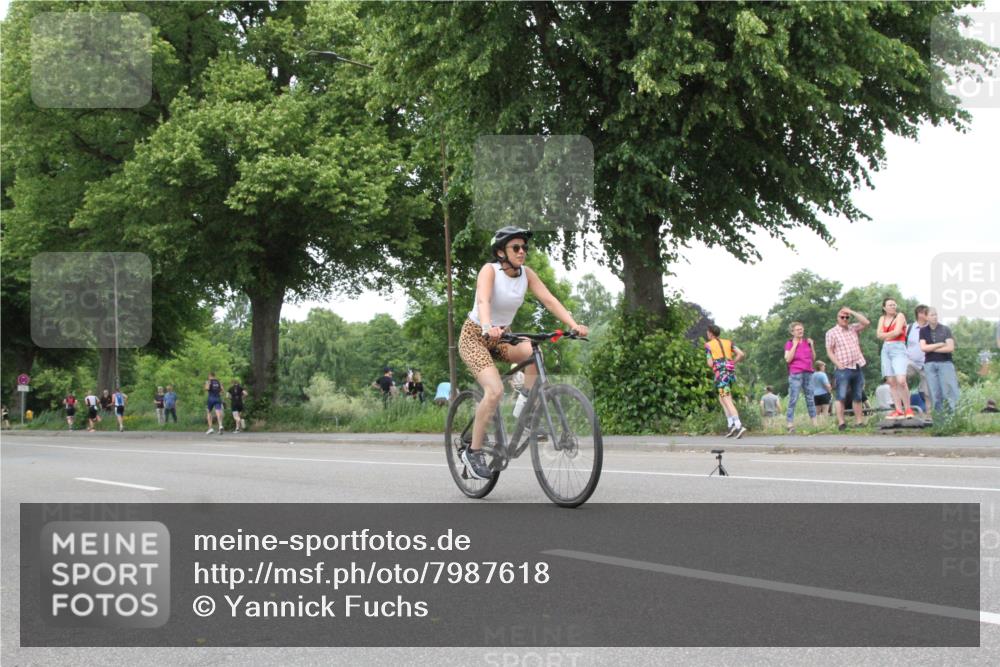 15.06.2025 - 7 Türme Triathlon Yannick Fuchs http://msf.ph/oto/7987618 15.06.2025 13:58:46 Radfahren  meine-sportfotos.de
