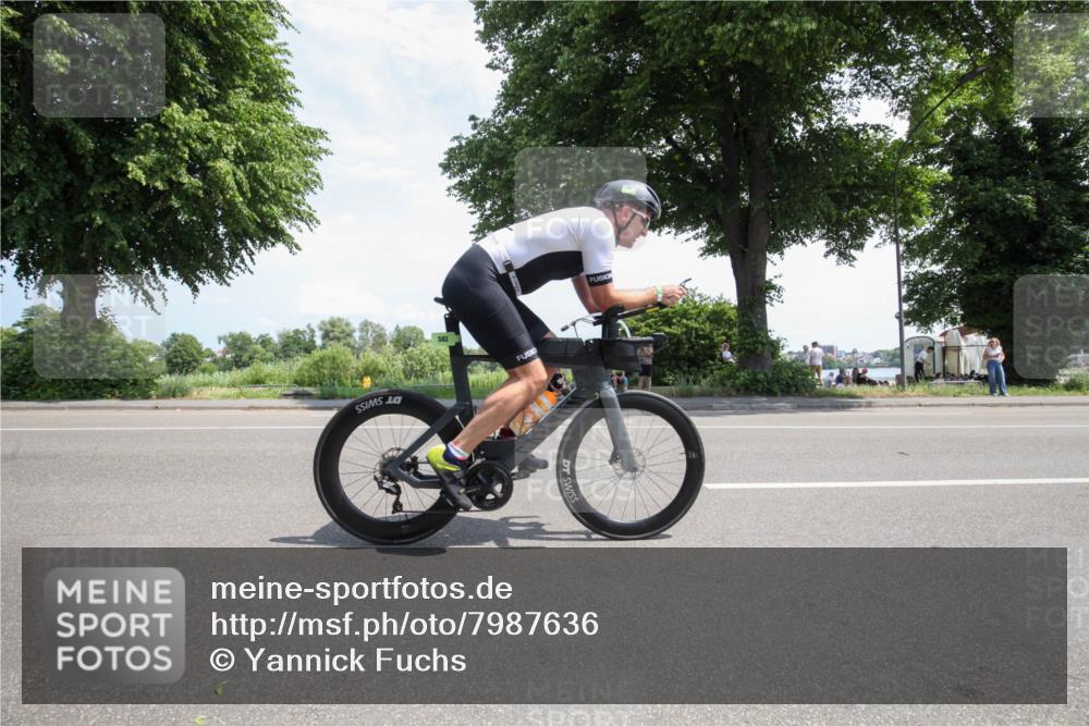 15.06.2025 - 7 Türme Triathlon Yannick Fuchs http://msf.ph/oto/7987636 15.06.2025 12:47:43 Radfahren 247, 411, 443, 477, 489, 583, 648 meine-sportfotos.de