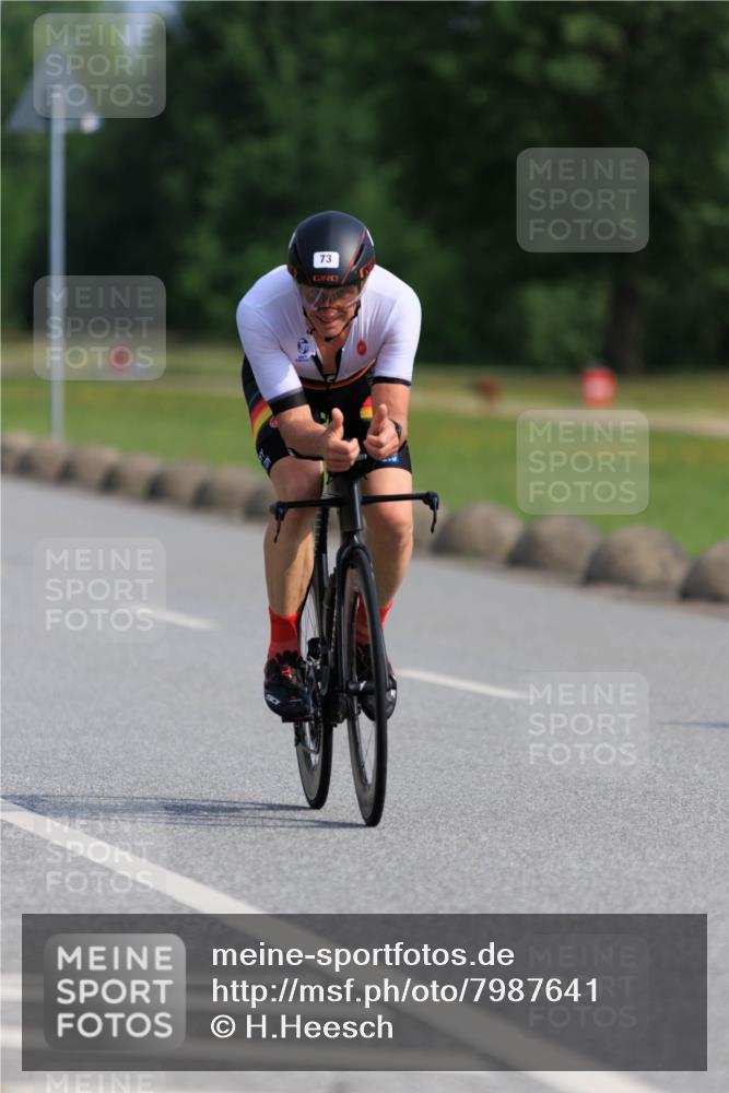 15.06.2025 - 27. Vierlanden-Triathlon H.Heesch http://msf.ph/oto/7987641 15.06.2025 09:14:55 Radfahren 73, 212, 216, 231 meine-sportfotos.de