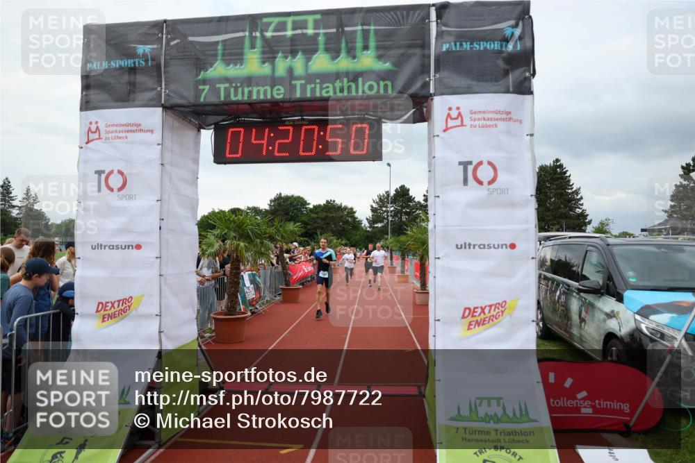 15.06.2025 - 7 Türme Triathlon Michael Strokosch http://msf.ph/oto/7987722 15.06.2025 14:20:49 Ziel 602, 876, 1092, 1178 meine-sportfotos.de