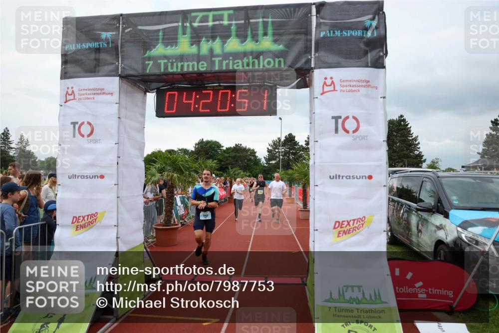 15.06.2025 - 7 Türme Triathlon Michael Strokosch http://msf.ph/oto/7987753 15.06.2025 14:20:51 Ziel 602, 954, 1178 meine-sportfotos.de