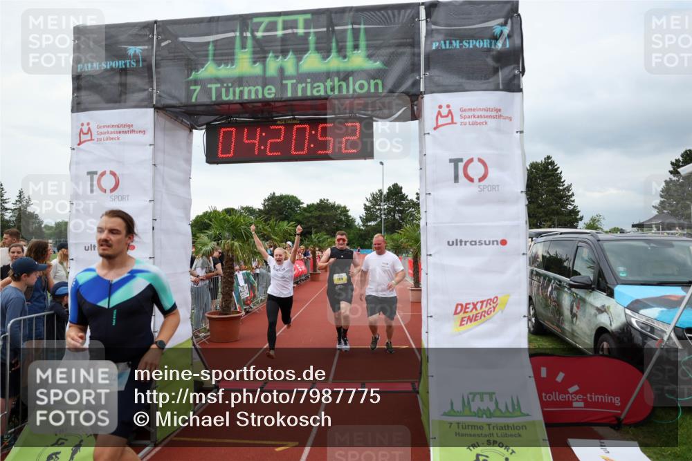 15.06.2025 - 7 Türme Triathlon Michael Strokosch http://msf.ph/oto/7987775 15.06.2025 14:20:52 Ziel 602, 954, 1178 meine-sportfotos.de