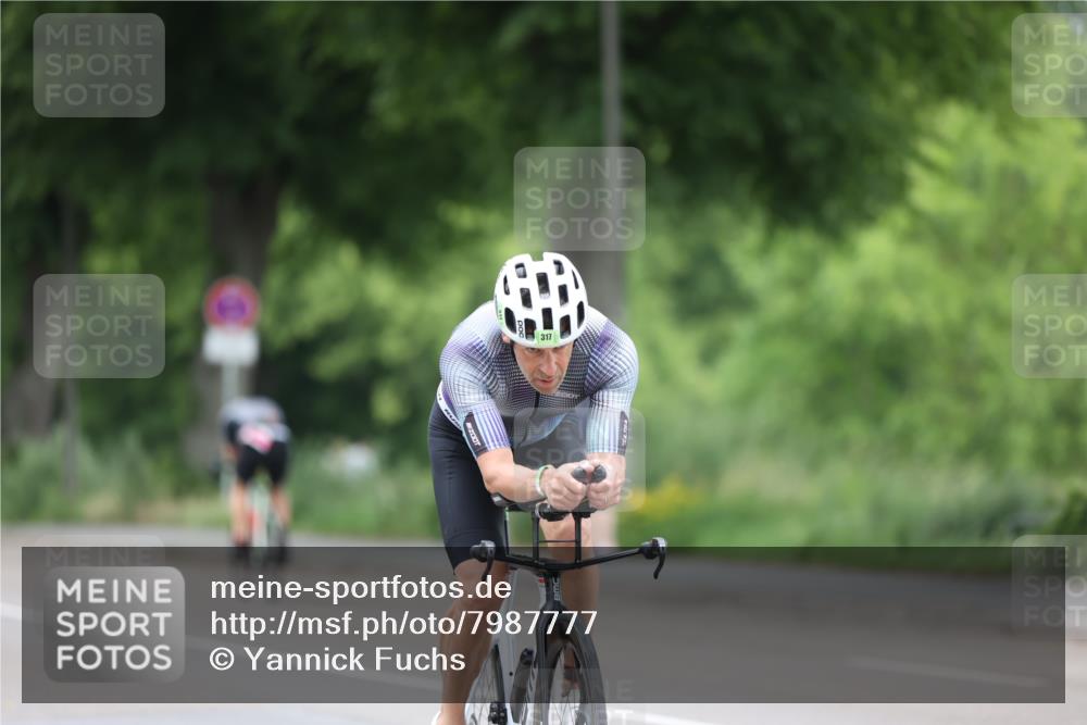 15.06.2025 - 7 Türme Triathlon Yannick Fuchs http://msf.ph/oto/7987777 15.06.2025 11:43:05 Radfahren 254, 290, 317 meine-sportfotos.de