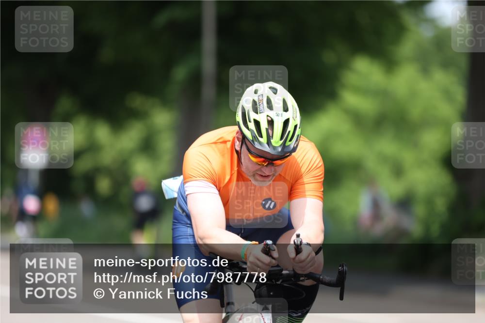 15.06.2025 - 7 Türme Triathlon Yannick Fuchs http://msf.ph/oto/7987778 15.06.2025 12:59:07 Radfahren 361, 579, 639, 647, 919, 1006, 1071 meine-sportfotos.de