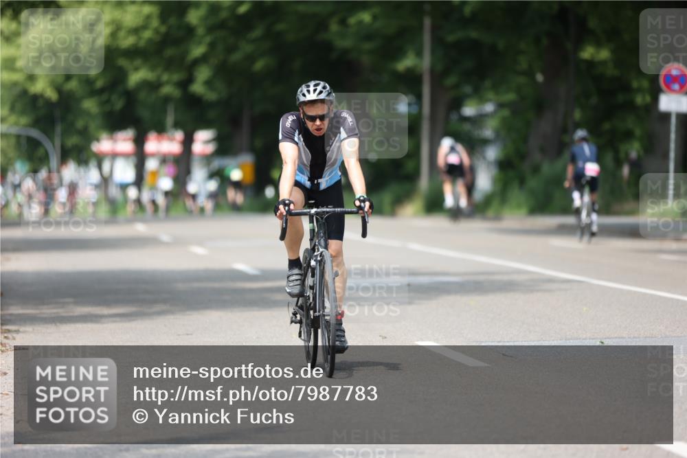 15.06.2025 - 7 Türme Triathlon Yannick Fuchs http://msf.ph/oto/7987783 15.06.2025 12:59:08 Radfahren 361, 579, 639, 647, 919, 1071 meine-sportfotos.de