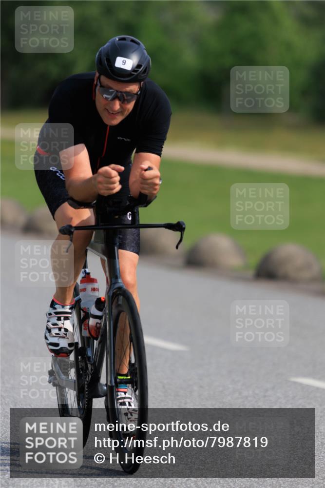 15.06.2025 - 27. Vierlanden-Triathlon H.Heesch http://msf.ph/oto/7987819 15.06.2025 09:18:05 Radfahren 9, 86 meine-sportfotos.de