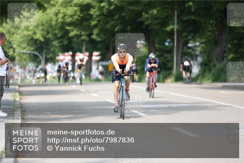 15.06.2025 - 7 Türme Triathlon Yannick Fuchs http://msf.ph/oto/7987836 15.06.2025 12:59:16 Radfahren 237, 298, 467, 503, 515, 639, 745, 763 meine-sportfotos.de