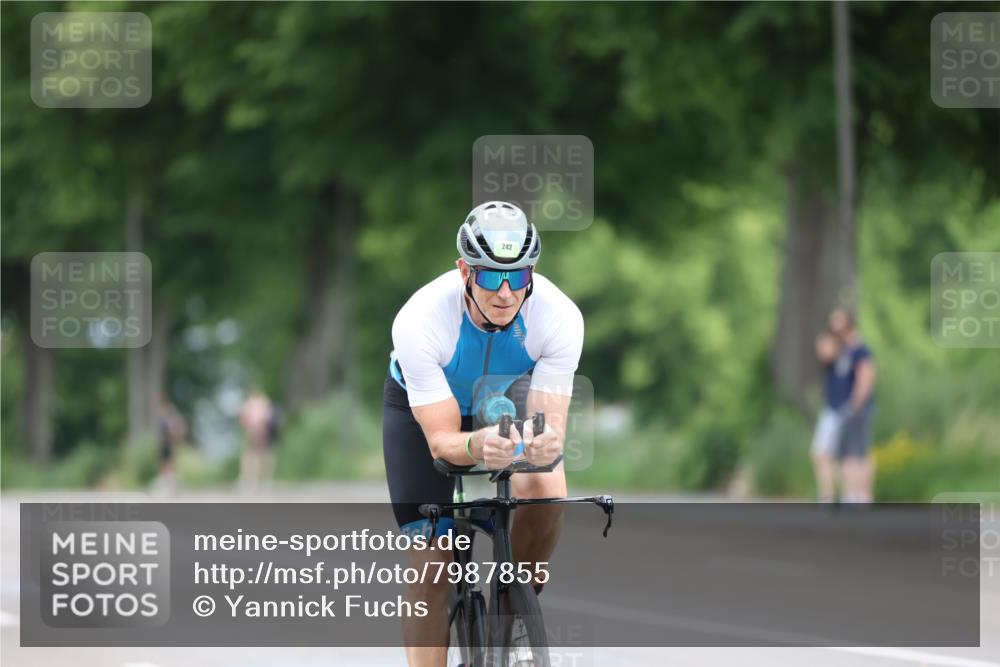 15.06.2025 - 7 Türme Triathlon Yannick Fuchs http://msf.ph/oto/7987855 15.06.2025 11:43:29 Radfahren 242, 311 meine-sportfotos.de