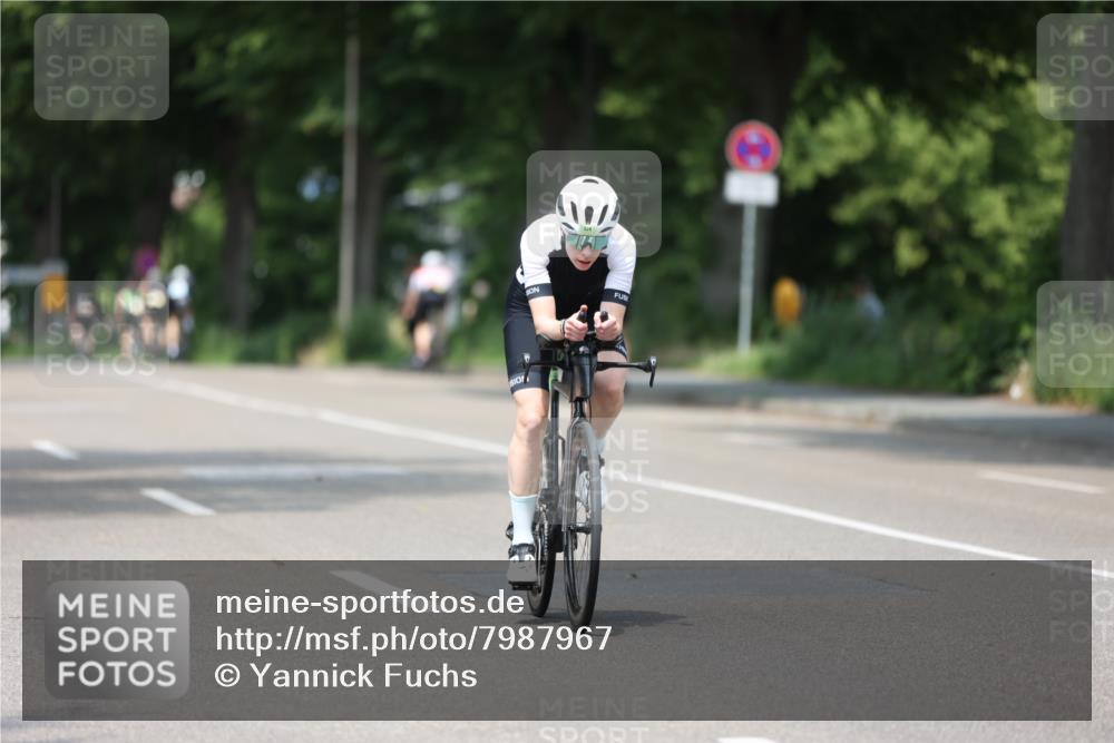 15.06.2025 - 7 Türme Triathlon Yannick Fuchs http://msf.ph/oto/7987967 15.06.2025 12:59:23 Radfahren 237, 467, 745, 755, 763, 842, 1075 meine-sportfotos.de