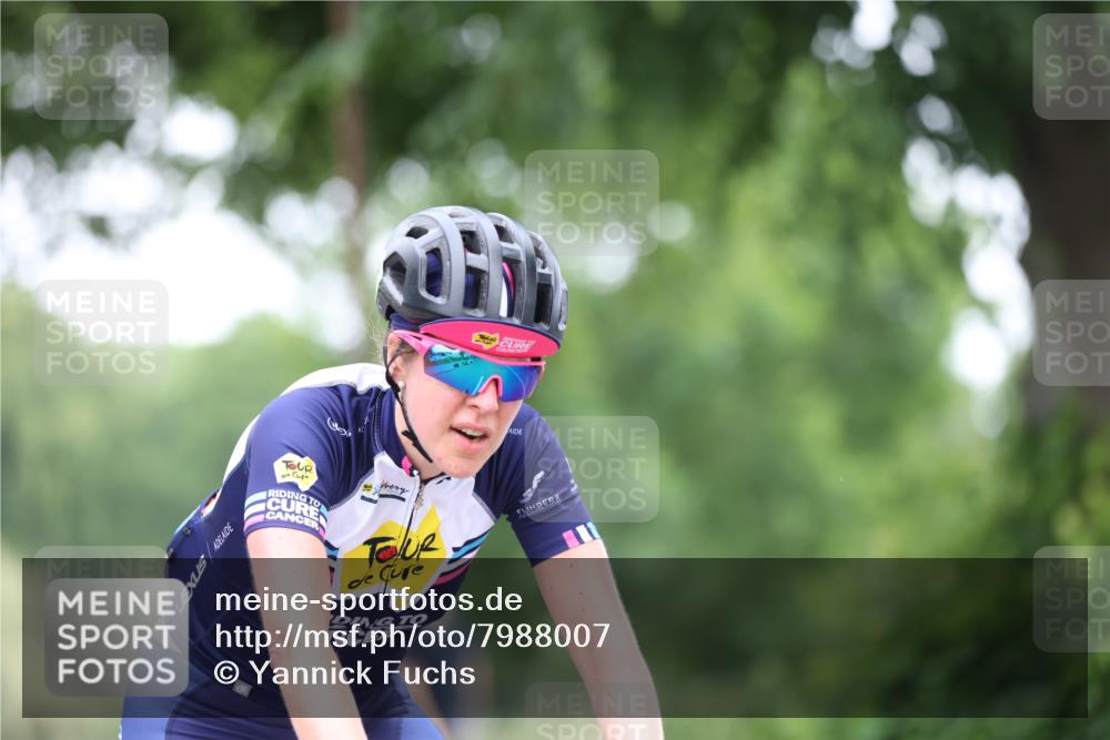 15.06.2025 - 7 Türme Triathlon Yannick Fuchs http://msf.ph/oto/7988007 15.06.2025 11:43:51 Radfahren 225, 240, 287, 302 meine-sportfotos.de