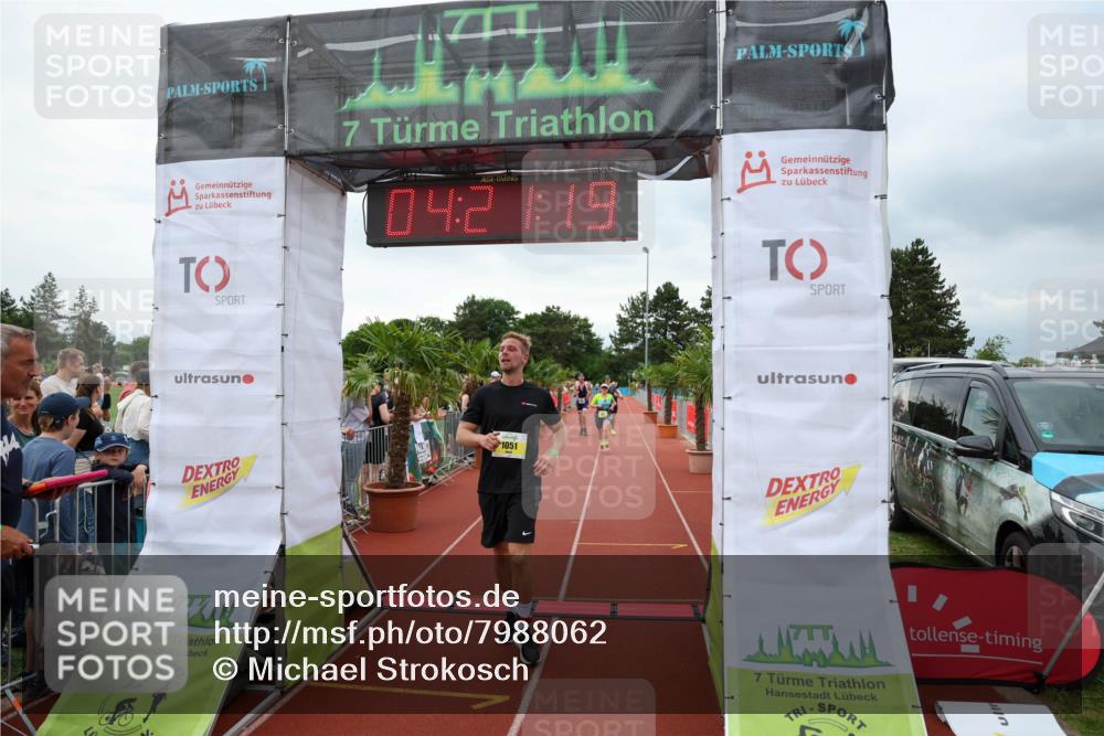 15.06.2025 - 7 Türme Triathlon Michael Strokosch http://msf.ph/oto/7988062 15.06.2025 14:21:19 Ziel 546, 647, 960, 1017, 1051 meine-sportfotos.de