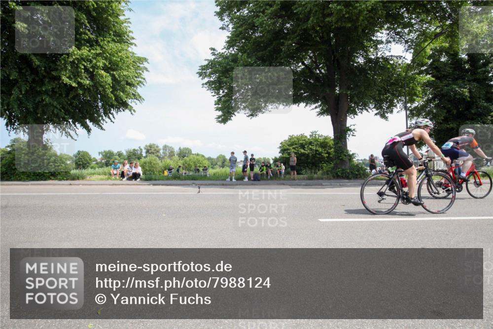 15.06.2025 - 7 Türme Triathlon Yannick Fuchs http://msf.ph/oto/7988124 15.06.2025 12:52:16 Radfahren 400, 451, 500 meine-sportfotos.de