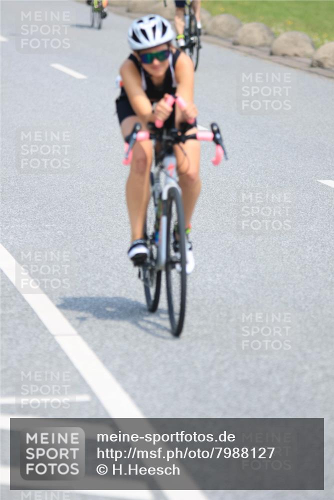 21.06.2025 - 27. Vierlanden-Triathlon H.Heesch http://msf.ph/oto/7988127 15.06.2025 11:40:33 Radfahren 206, 647, 678, 694, 710, 740, 760, 910 meine-sportfotos.de
