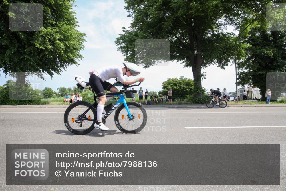 15.06.2025 - 7 Türme Triathlon Yannick Fuchs http://msf.ph/oto/7988136 15.06.2025 12:52:22 Radfahren 400, 451, 594 meine-sportfotos.de