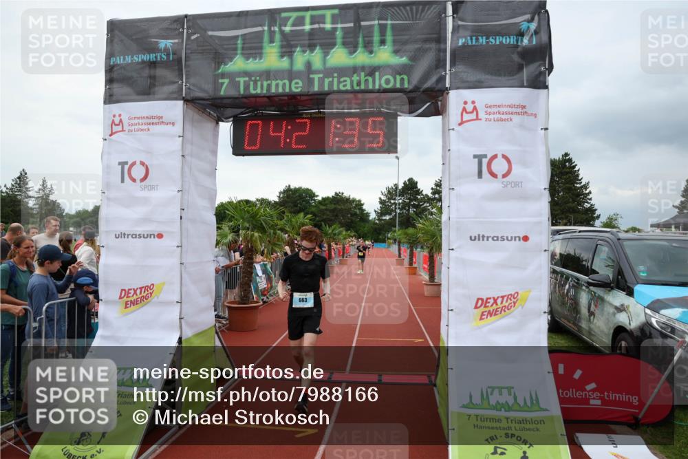 15.06.2025 - 7 Türme Triathlon Michael Strokosch http://msf.ph/oto/7988166 15.06.2025 14:21:35 Ziel 663, 1126 meine-sportfotos.de