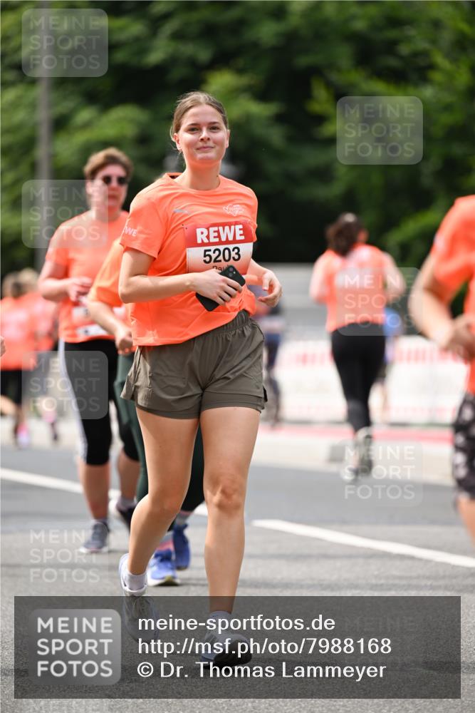 15.06.2025 - REWE Women's Run Dr. Thomas Lammeyer http://msf.ph/oto/7988168 15.06.2025 10:48:28 Laufen 5203 meine-sportfotos.de