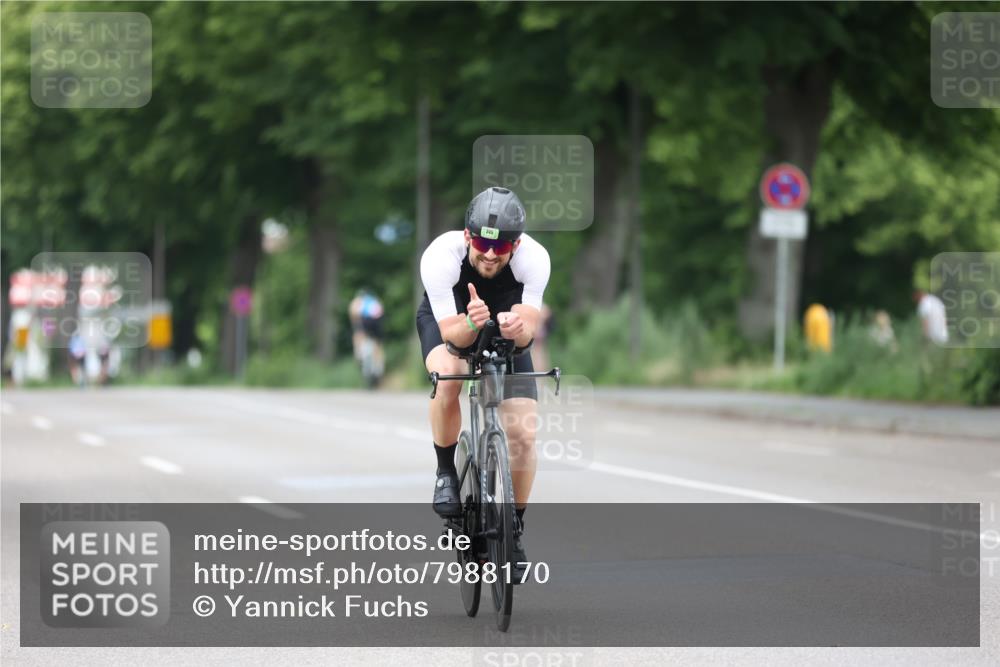 15.06.2025 - 7 Türme Triathlon Yannick Fuchs http://msf.ph/oto/7988170 15.06.2025 11:44:13 Radfahren 204, 278, 341 meine-sportfotos.de