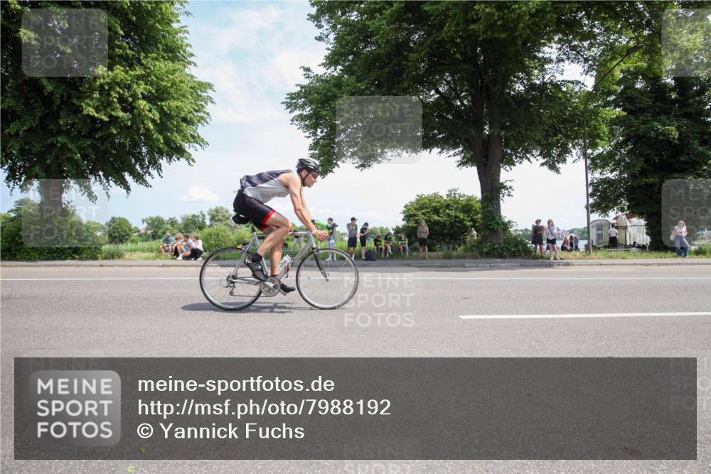 15.06.2025 - 7 Türme Triathlon Yannick Fuchs http://msf.ph/oto/7988192 15.06.2025 12:52:48 Radfahren 631 meine-sportfotos.de