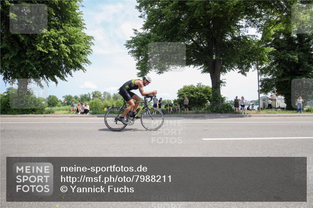 15.06.2025 - 7 Türme Triathlon Yannick Fuchs http://msf.ph/oto/7988211 15.06.2025 12:52:54 Radfahren 241, 631, 653, 661 meine-sportfotos.de