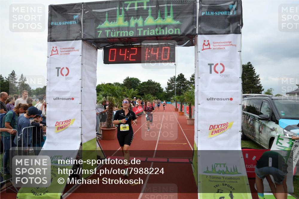 15.06.2025 - 7 Türme Triathlon Michael Strokosch http://msf.ph/oto/7988224 15.06.2025 14:21:40 Ziel 400, 663, 1126 meine-sportfotos.de